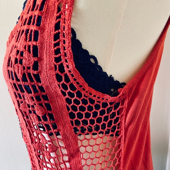 Daytrip Front Crochet Tank Top Red Size Large - Picture 6 of 7